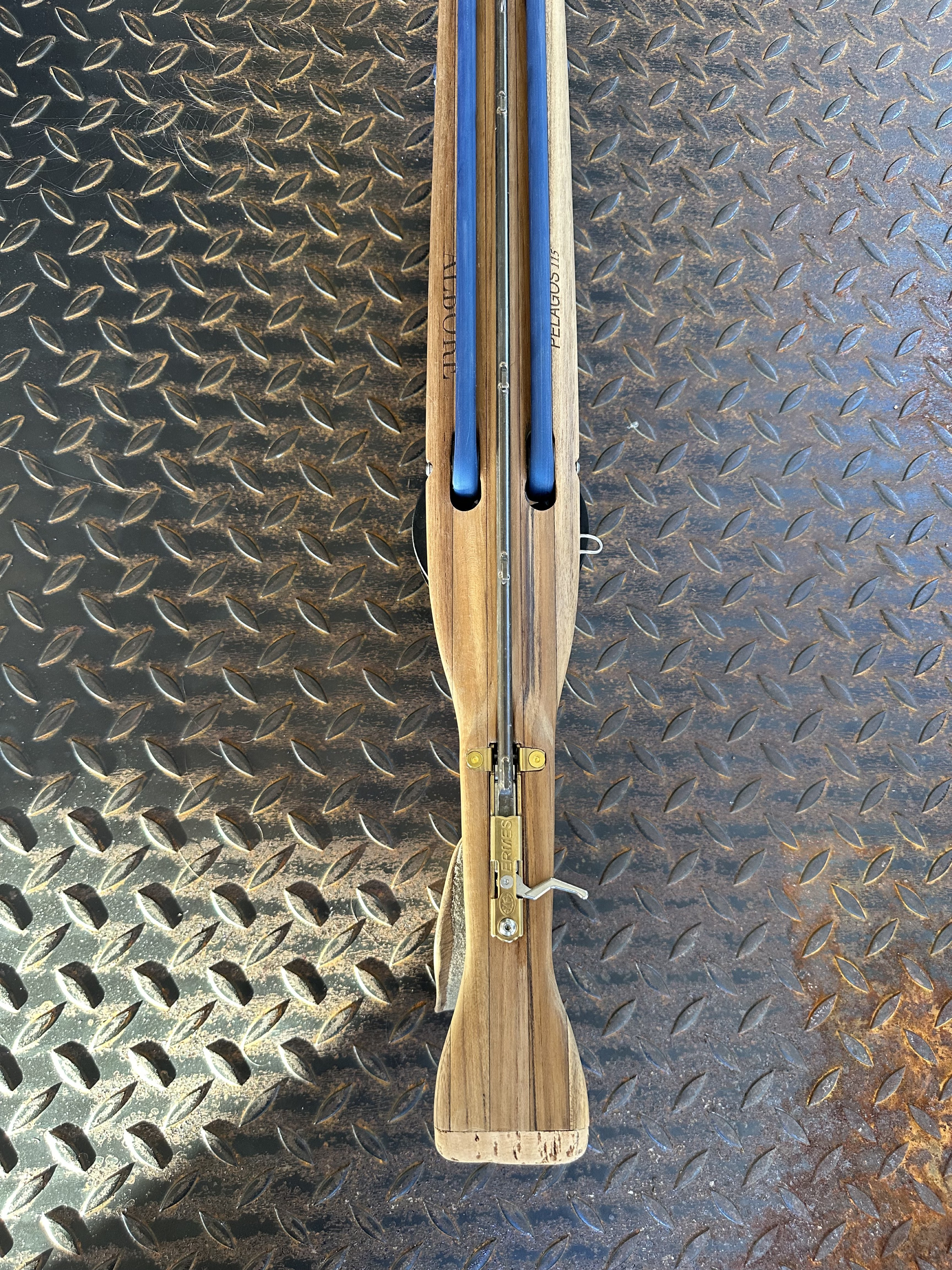 PELAGOS — tête & sandows